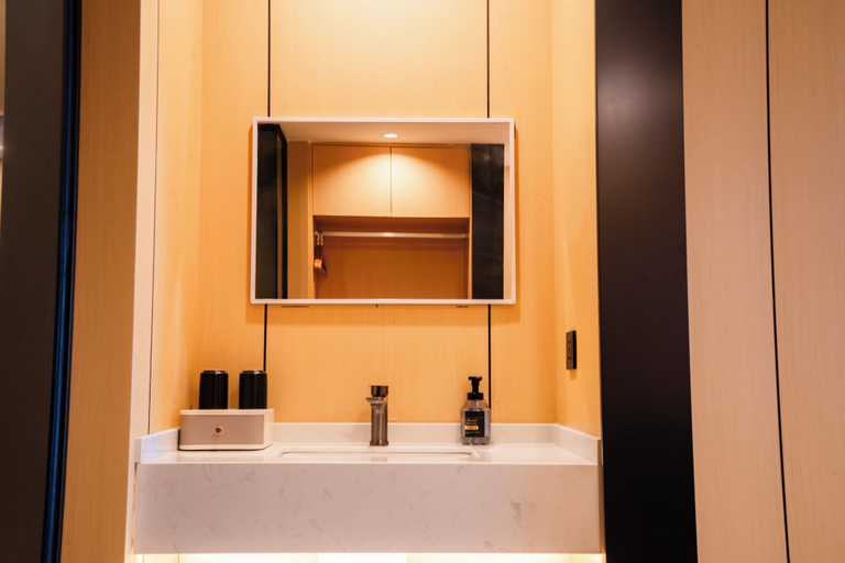 Bathroom 4, Ellie Hotel, Mean Chey