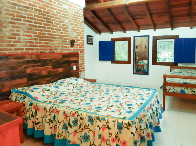 Bedroom 2, Pousada Valhacouto, Parati