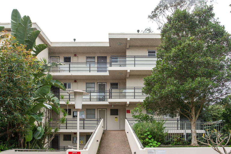 Exterior & Views 2, Bronte Beach Coastal Apartment With Ocean View, Sydney