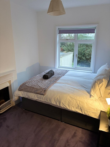 Room 2, Cozee 2-bed nr New Cross Hospital, Wolverhampton