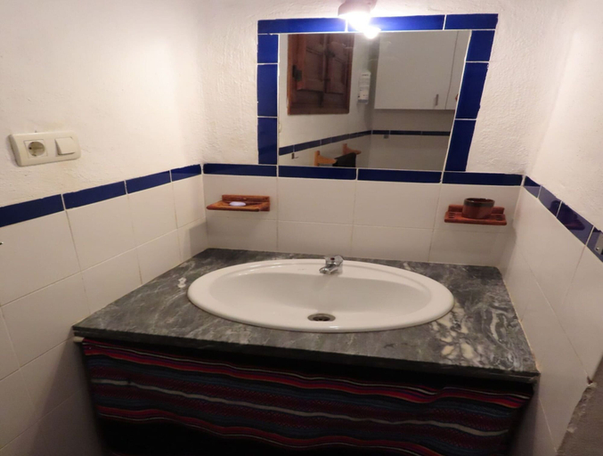 Bathroom 2, Holiday Home in Orgiva With Mountain Views, Granada