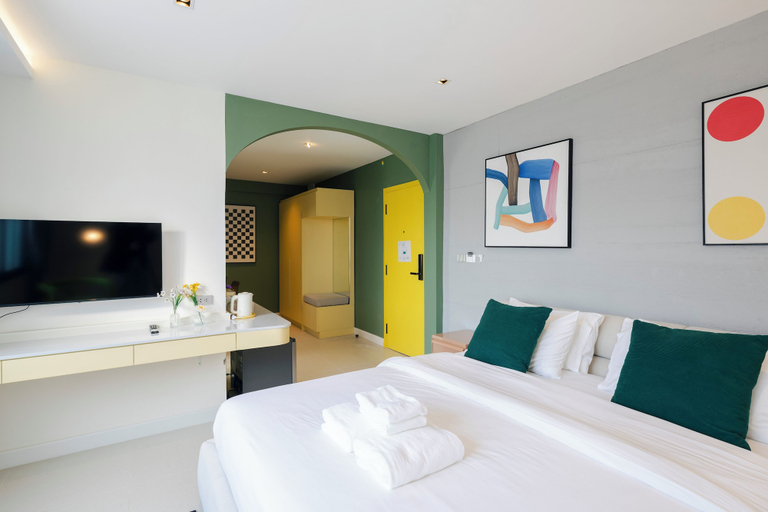 Room 4, Bembis Hotel Charoenakorn 10, Khlong San