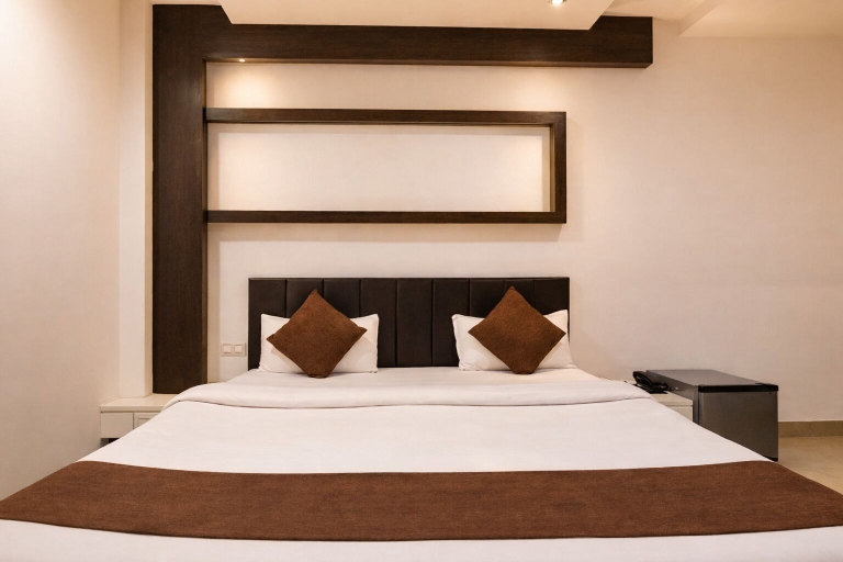 Room 5, Hotel Just 9 Inn Lucknow, Lucknow