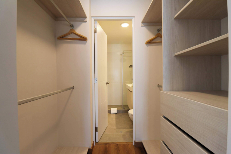 Room 3, w Ethereal 2BR w Balcony in Miraflores, Lima