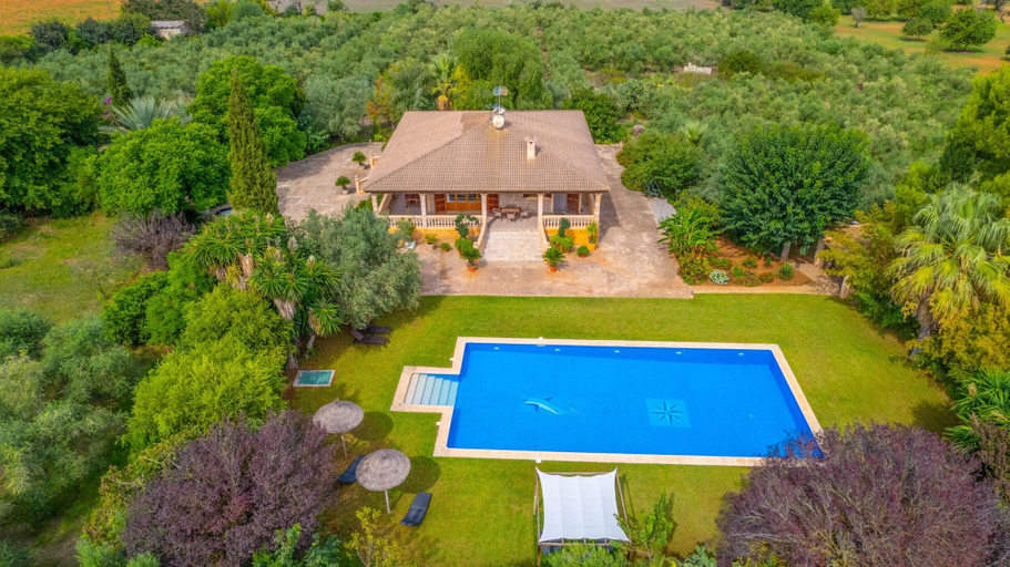 Pool 5, Ca'n Berguins With Pool & Mountain Views, Baleares