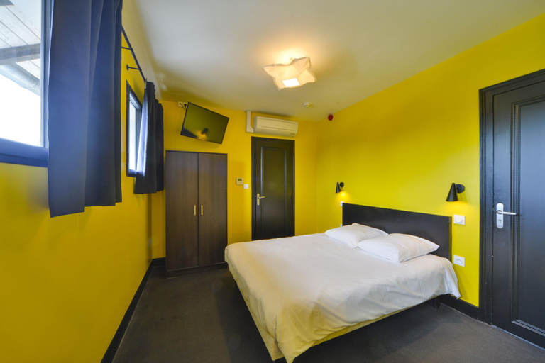 Bedroom 2, Logis Hotel la Mire, Cher