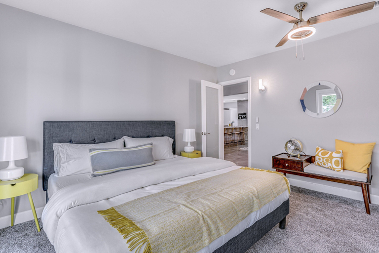 Bedroom 2, Farrell 2, Riverside
