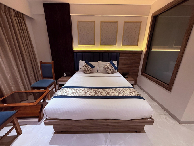 Bedroom 3, Hotel Kushala Grand, Dombivali, Thane