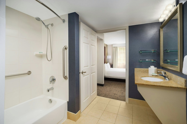 Bathroom, Residence Inn by Marriott Seattle Northeast-Bothell, King
