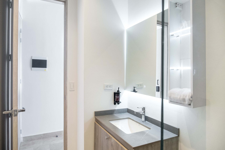 Room 5, w Engaging Loft in the Heart of Bocagrande, Cartagena de Indias