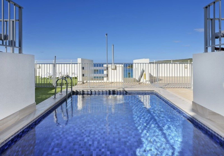 Pool, Beachside Paradise - Ocean Views, Central Position, Sydney