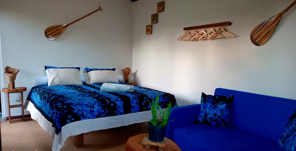Bedroom 3, Fare atihau vairao