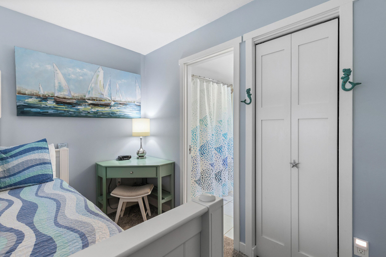 Interior 2, Oceania Beach Club 603, Volusia