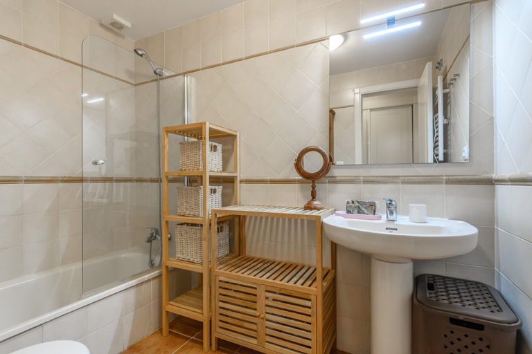 Bathroom 5, Cozy Isla Canela Home for 5 Guests, Huelva