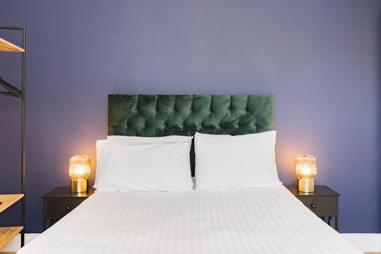 Bedroom 3, Leicester Square 3rd Floor Studio, London