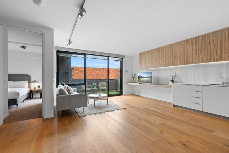 Living room 3, Lovely 1-bed With Balcony in St Kilda's Heart, Melbourne