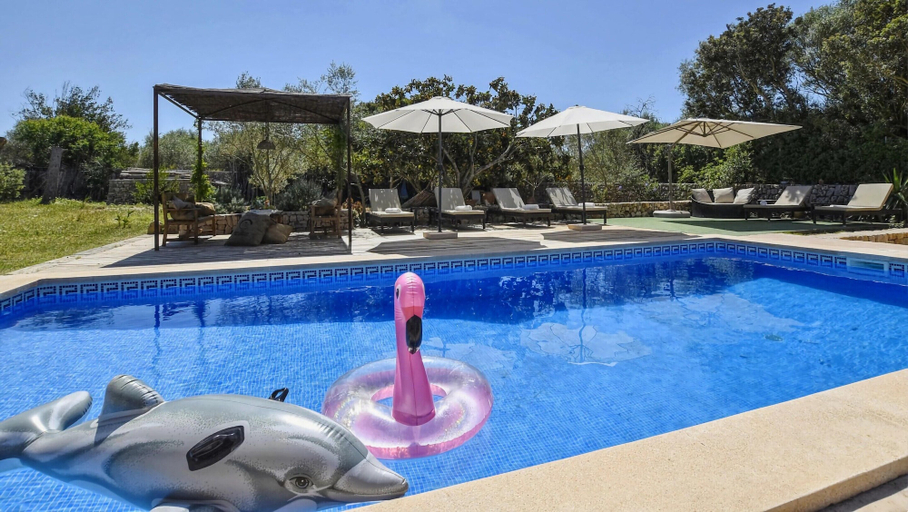 Pool 4, Nice Holiday Home With Private Pool, Baleares