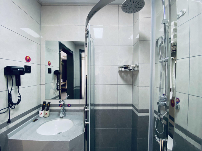 Bathroom 3, Jun Hotel Helongjiang Harbin Wuchang City Lalin Town, Harbin