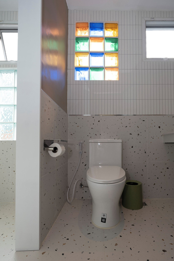 Bathroom 3, Bembis Hotel Charoenakorn 10, Khlong San