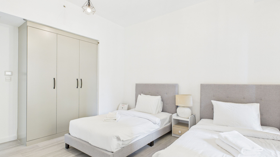 Room 3, Spacious 2 BR with Sea & Marina View, Dubai