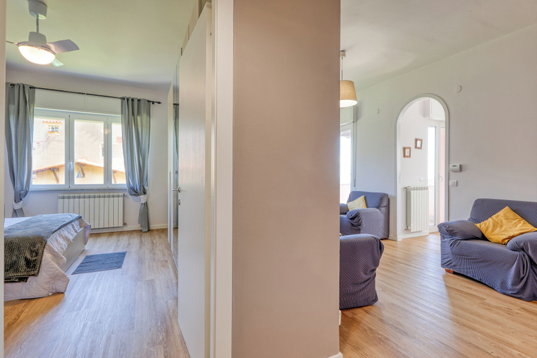 Room 5, Villa Paolina Apartments, Savona