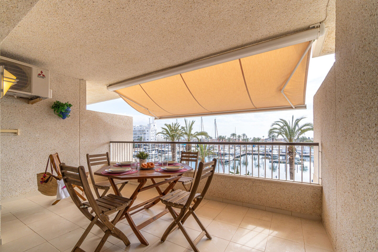Outdoor dining 3, Apartment in Empuriabrava With Canal Views, Girona