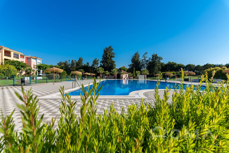 Pool 2, Golfside Apartment With Large Terrace, Huelva