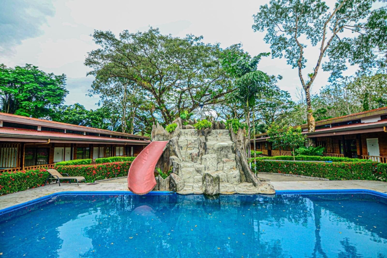 Pool 4, Rancho El Vago, San Ramón