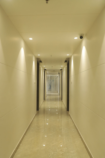 Room 5, Hotel Vivaan - Walk to Banke Bihari Temple, Mathura