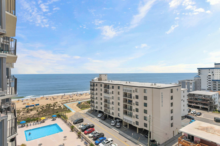 Interior 4, Stunning Condo Oceanview, Worcester
