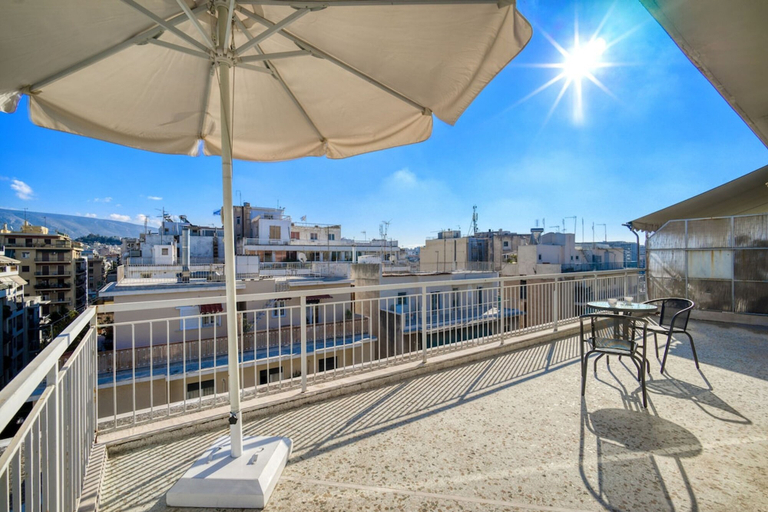 Room 2, Sunny Penthouse in Koukaki - Next to Acropolis, Attica