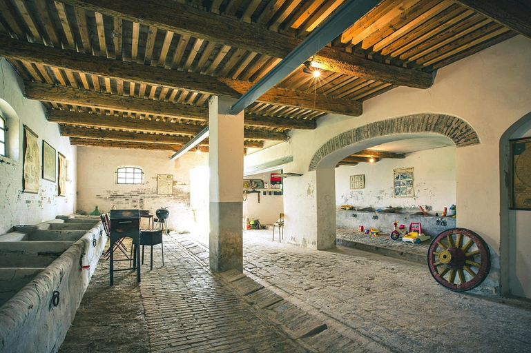 Others 5, Country House in Monterado With Pool, Ancona