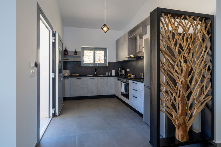Room 2, Areti-elena Oxomeria, Ionian Islands