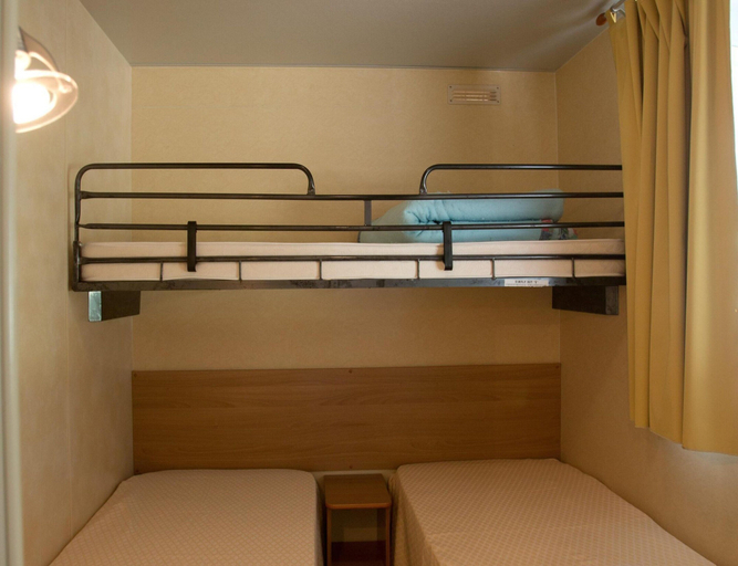 Bedroom 2, Caravan Park Belvedere, Grado, Udine