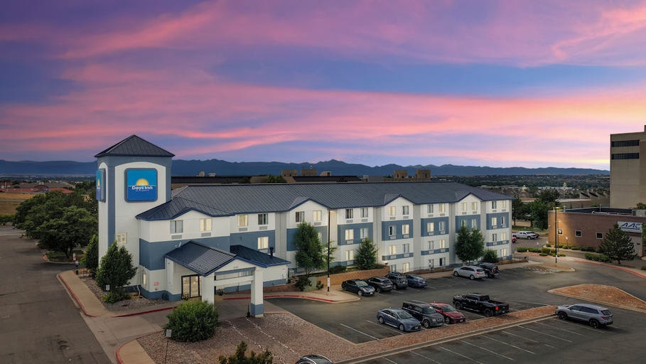 Exterior & Views 2, Days Inn by Wyndham Thornton, Adams