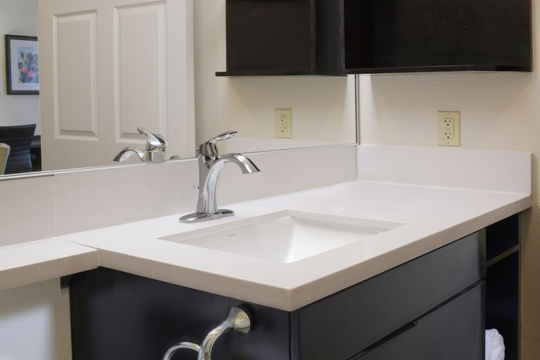 Bathroom 4, Candlewood Suites Odessa By IHG, Ector
