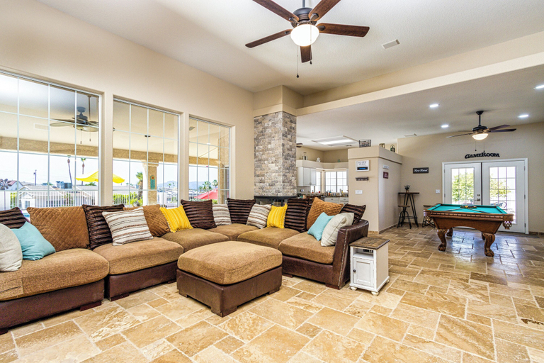 Interior 5, Tropic Paradise 3 bed + 3 Bath Pool Home, Mohave