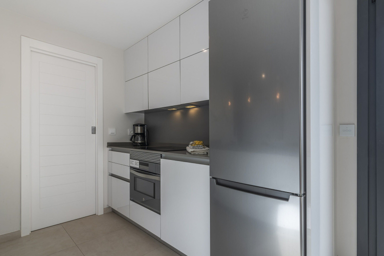 Private kitchen 2, Family Retreat With Shared Pool, Huelva