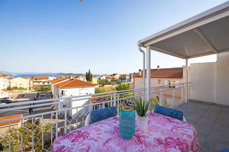Balcony 4, Studio in Vodice Near Blue Beach, Vodice