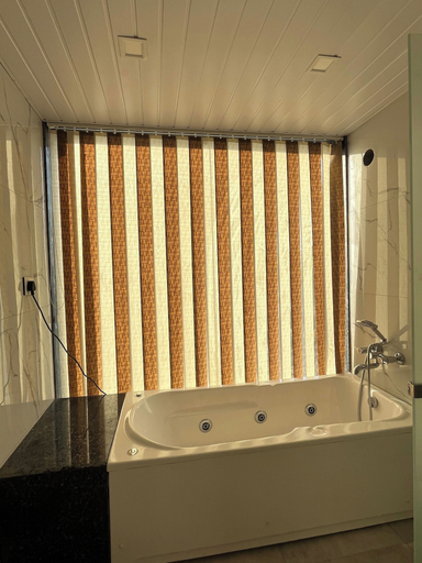 Bathroom 3, Hotel Kadam Palace, Satara