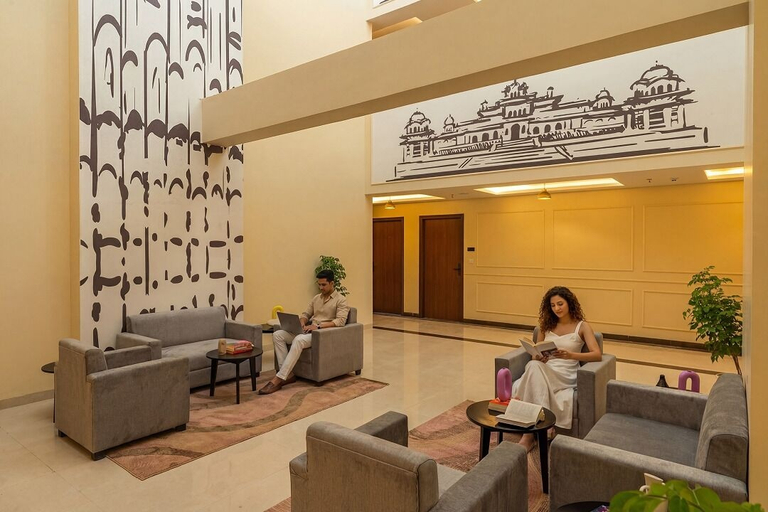 Lobby sitting area, The Hosteller Bam Jaipur, Hawa Mahal, Jaipur