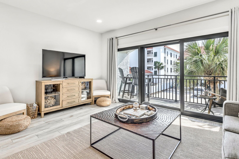 Interior 5, Palms of Seagrove D5, Walton