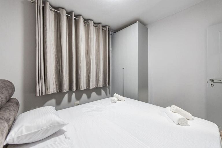 Others 3, Seaview Apartment in the Center of Saranda, Sarandës