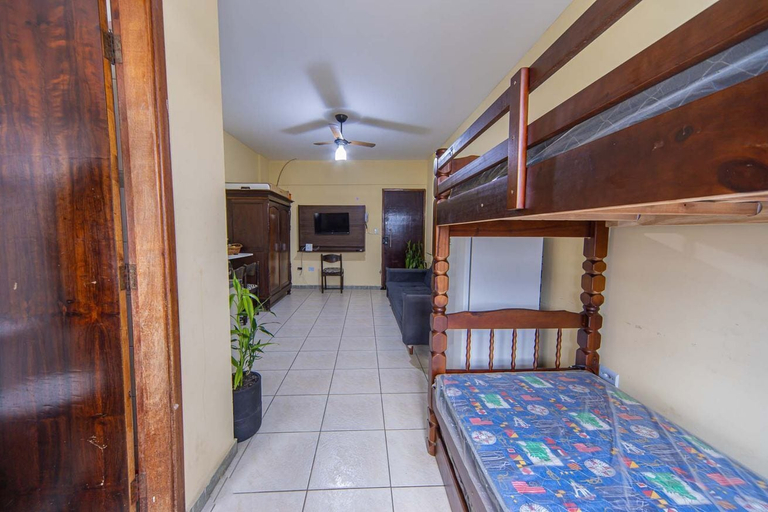 Room 4, Studio c Ar Condicionado Perto da Praia da Avia o, São Vicente