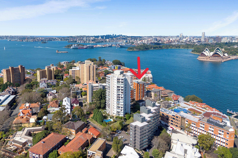 Room 3, Metawise Harbour View Studio Kirribilli, Sydney