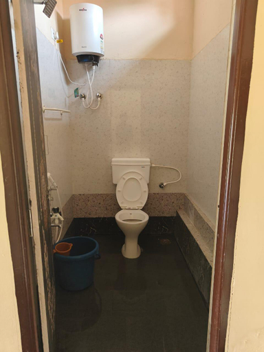 5, Hotel Blue Moon, Gadag