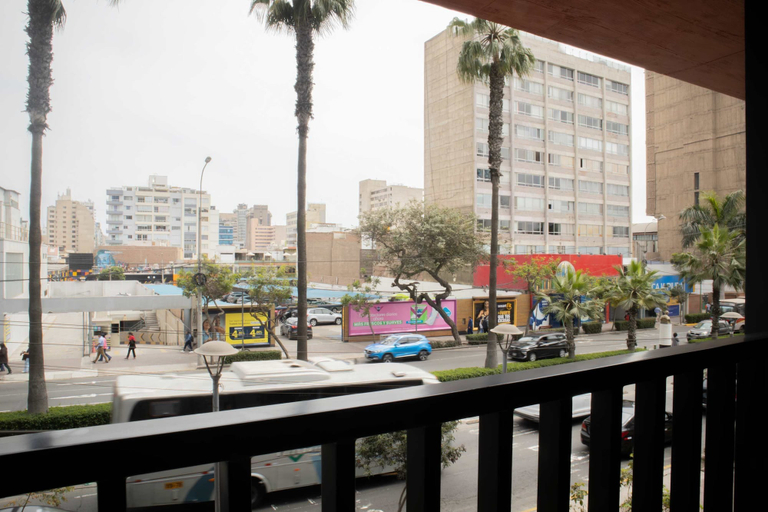 Exterior 5, w Fresh & Modern 1BR w/ Balcony in Miraflores, Lima