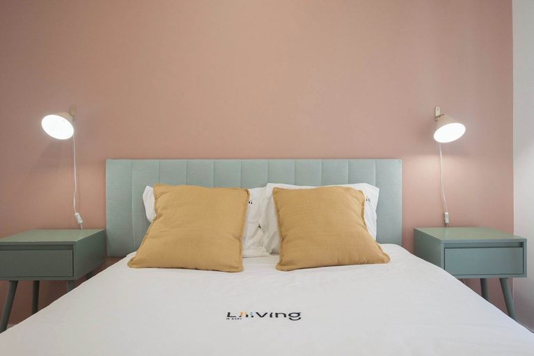 Room 3, Liiiving in Porto - Downtown Comfort House, Porto