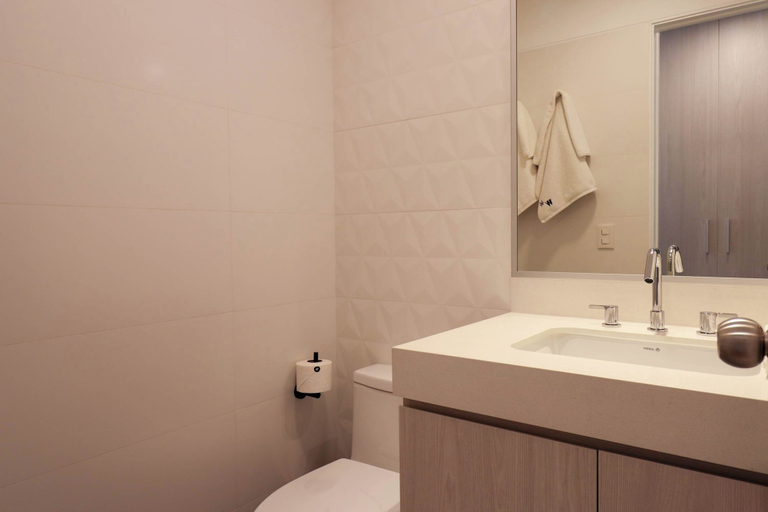 Room 2, w Ethereal 2BR w Balcony in Miraflores, Lima