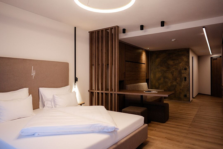 Bedroom 3, LH Linzerhaus Suites Saalbach – inklusive Jokercard, Zell am See